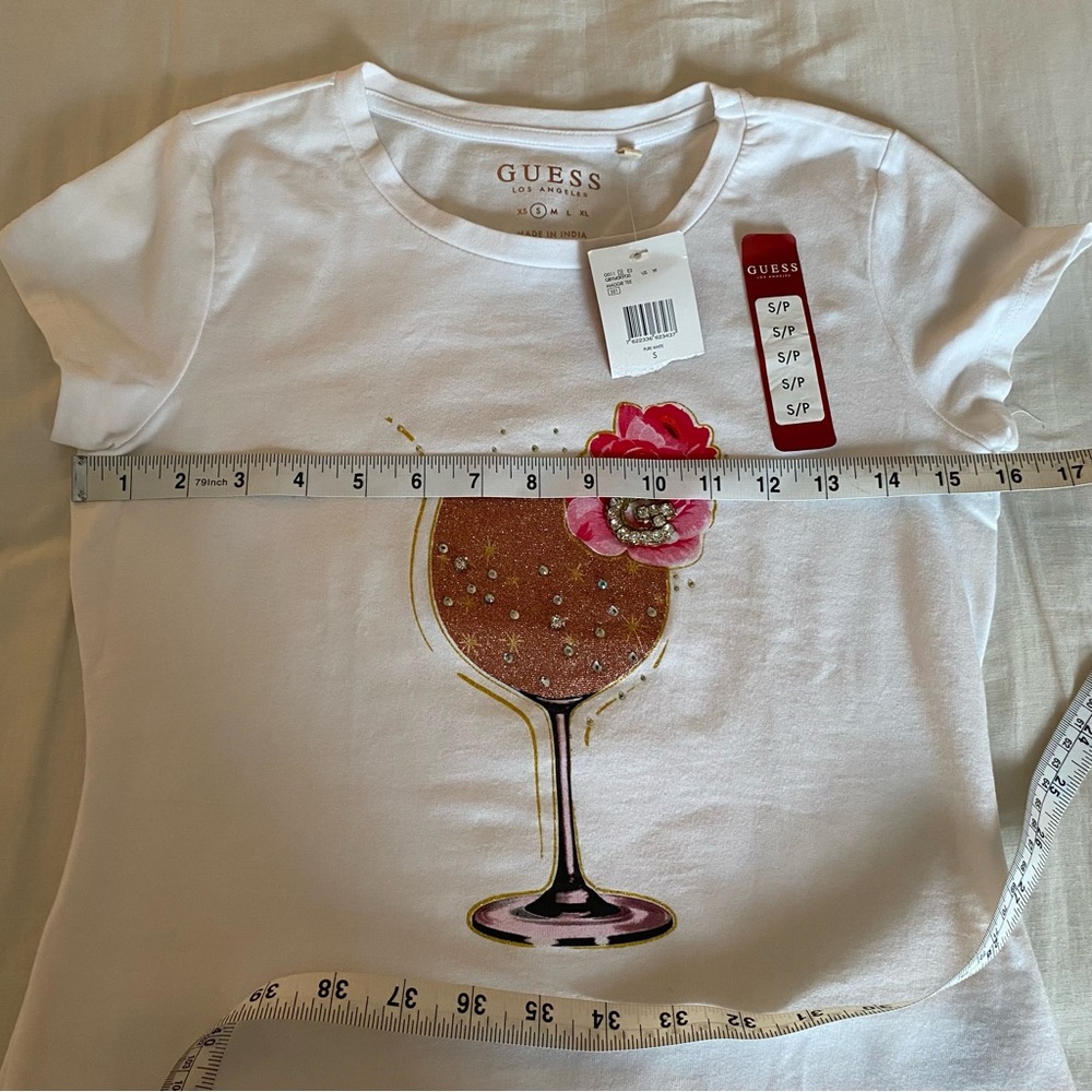 GUESS Embellished Graphic White T-Shirt NWT Size Small - Picture 7 of 13